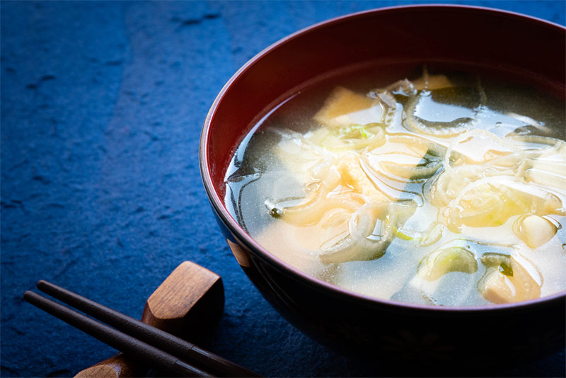 だしから作る本格的な味噌汁の基本レシピ