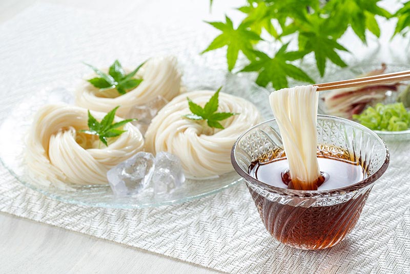 そうめんと他の主食・麺類のカロリー比較