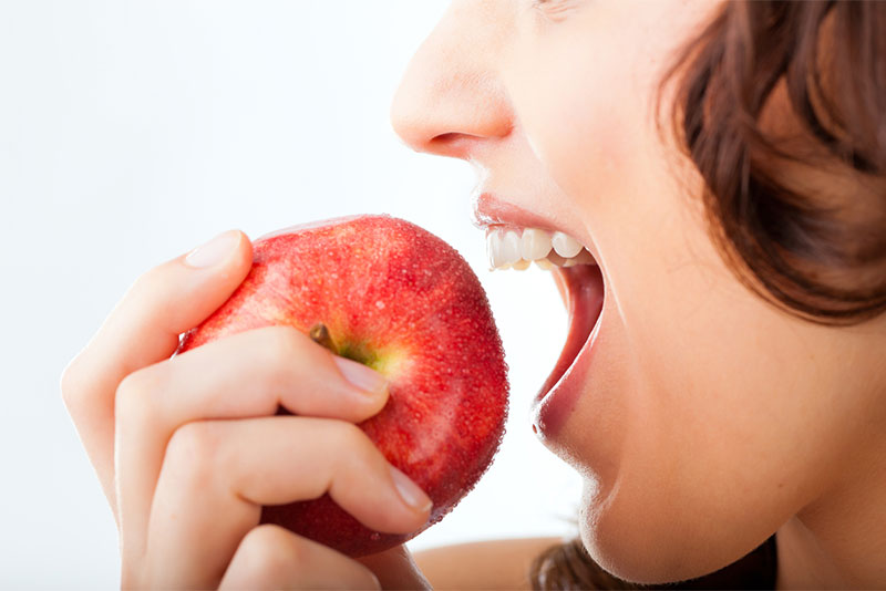 りんごを食べると太る？太りにくい食べ方は？