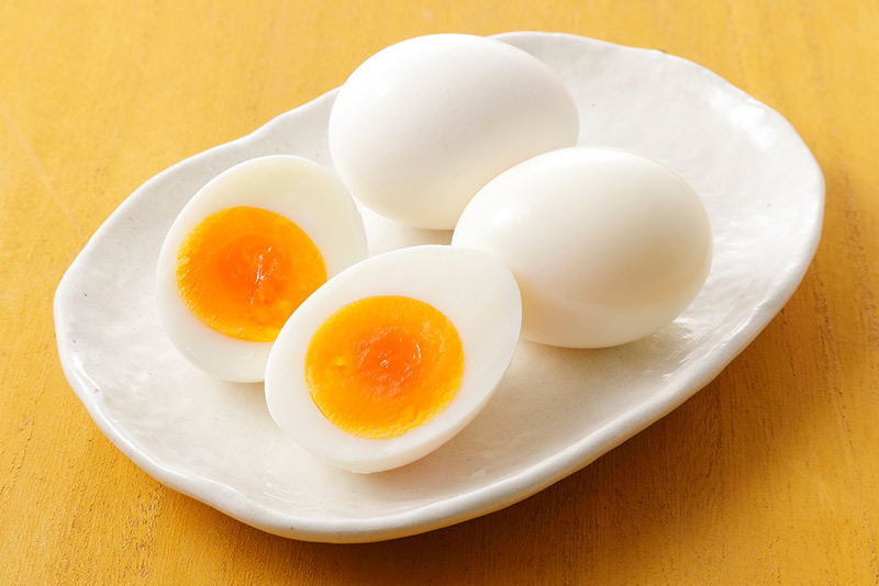 ゆで卵の殻をきれいにむく方法
