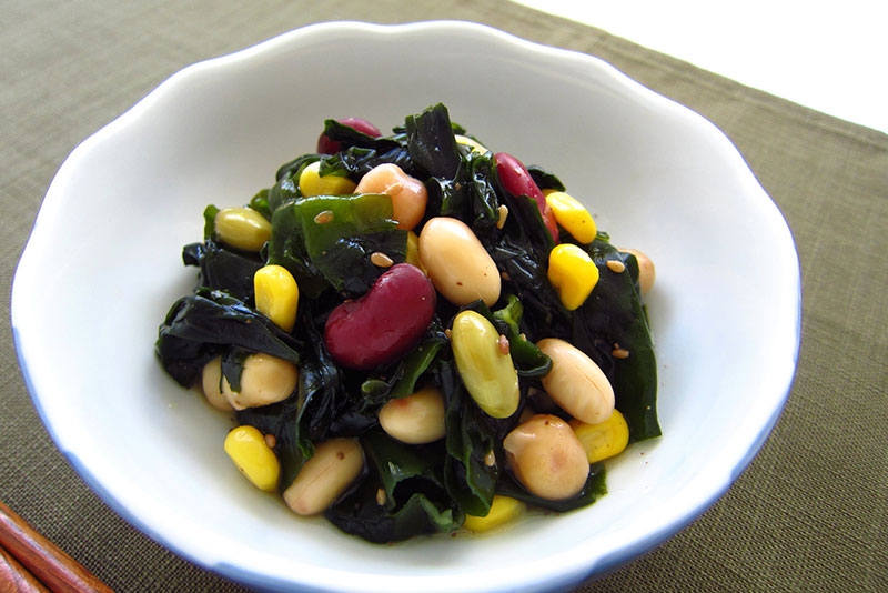 食物繊維の摂取目標量と身近な食品の含有量