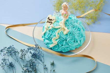 【Le Lis】シンデレラ♪とびっきり可愛い芸術デコレーションケーキ5号（4～6名様分）！もちろん美味しさにも自信！【冷凍でお届け・冷蔵解凍】 // デコレーションケーキ 芸術ケーキ