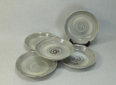 【波佐見焼】φ１3ｃｍの皿５枚組  粉引き 【西海陶器】 ５ 22587