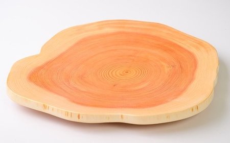 【O01】木の職人がつくる「尾鷲ヒノキのおもてなし年輪皿」直径約30㎝