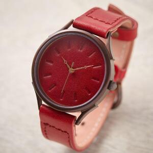 サステナブルを時計から　滋賀県が誇る近江牛の革で作ったハンドメイドウォッチ　カラー：赤　WJ013X-赤