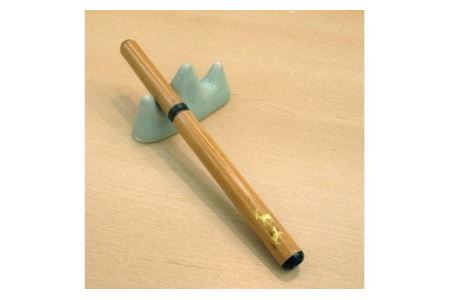 天然竹筆ペン 桐箱入り／鹿（限定品）筆ペん 鹿 筆ペン あかしや 筆ペン 鹿柄 筆ペン 竹筆 筆ペン 桐箱 筆ペンI-125  奈良 なら