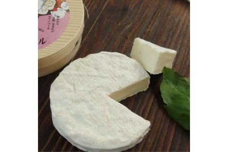 （冷蔵） ラッテたかまつ 令和カマンベール チーズ２個 梅乃宿酒造 コラボ ／ 奈良県 葛城市
