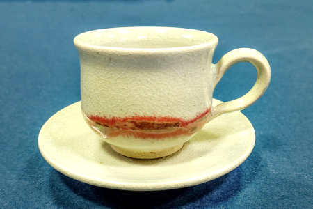 A-672 雪舟焼 コーヒーカップ＆ソーサー（雲模様赤色）