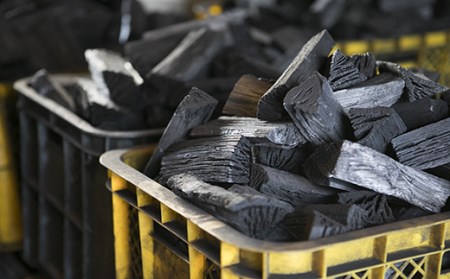 【1055】北海道の楢（ナラ）材木炭　15kg