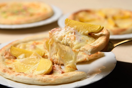 【北海道】ラクレットチーズ使用　ハッピネスピザ4枚　A031-3