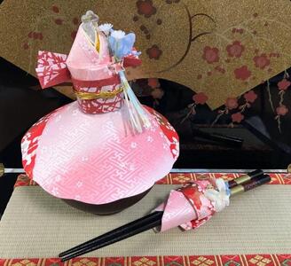【ピンク】飛沫防止食器カバー＆箸カバーセット着物ドールリウム「華姫」「コデマリ」【日用品・和装・人形】
