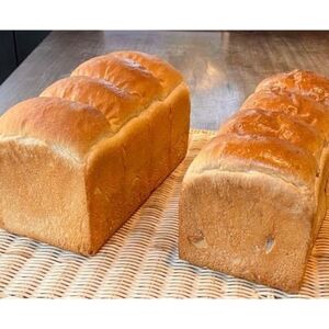 くるみ食パンとキング食パンの4斤セット【配送不可地域：離島】【1215401】