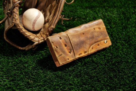 【L字ファスナー長財布】思い出の詰まった野球グラブからつくる「野球財布（ヤキュウウォレット）」