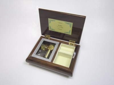 009-011＜３０弁オルゴール＞木製BOX（ブラウン）