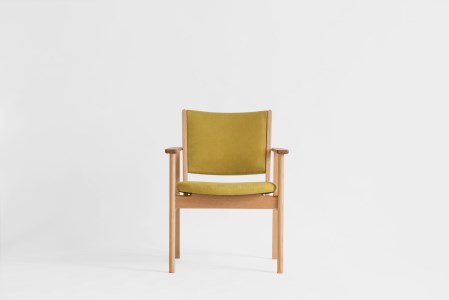 LIM Living Chair リムリビングチェア（ミズナラ）布座：オリーブ