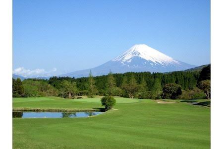 芦の湖カントリークラブ土日祝日ゴルフ利用券【4名】